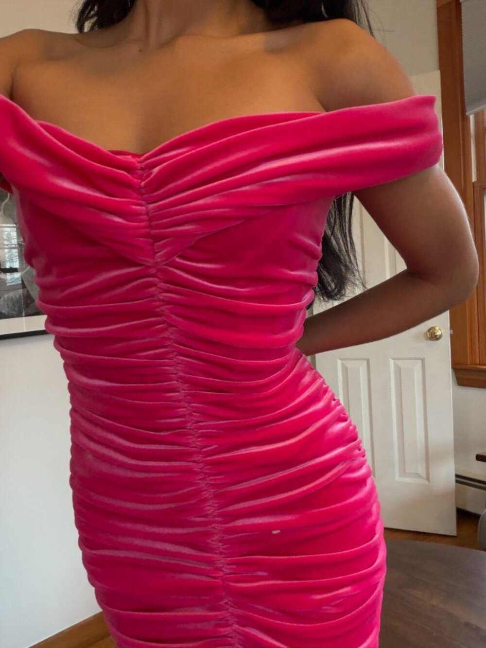 Monique Lhuillier Hot Pink Gown - Picture 4 of 7